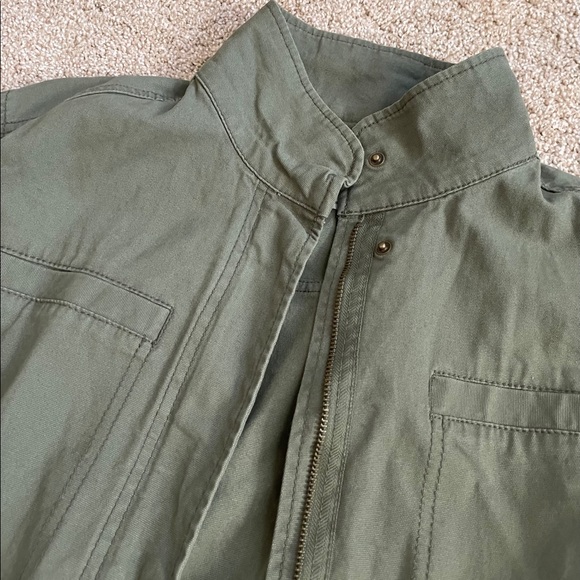 Lightweight Hunter Green Women’s Jacket - Picture 4 of 14